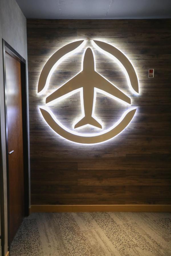 Abu Dhabi Airport Hotel T1 International Departures 외부 사진
