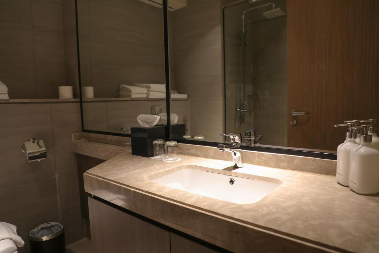 Abu Dhabi Airport Hotel T1 International Departures 외부 사진