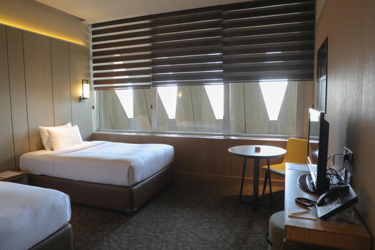 Abu Dhabi Airport Hotel T1 International Departures 외부 사진